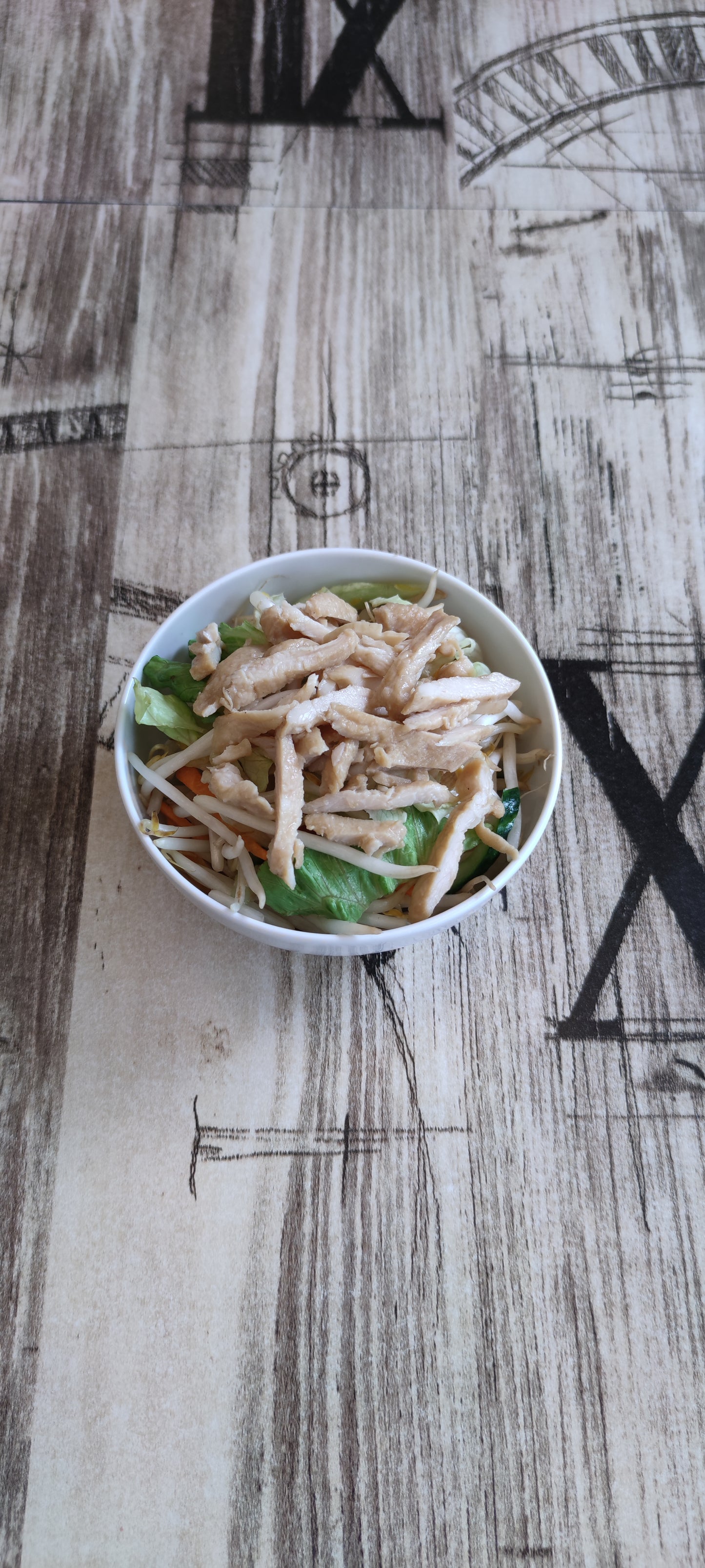 Salade de soja au poulet 🐔 豆芽鸡肉萨拉 200 g