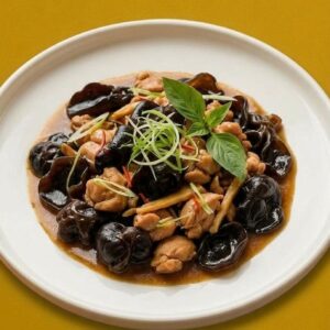 Poulet حلال aux champignons noirs 木耳鸡